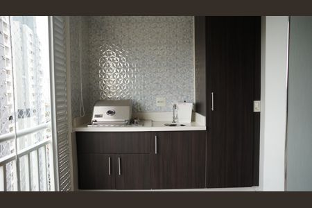 Apartamento à venda com 64m², 2 quartos e 1 vagaSacada