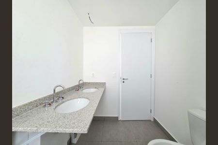 Apartamento à venda com 141m², 3 quartos e 2 vagasBanheiro da Suíte 3