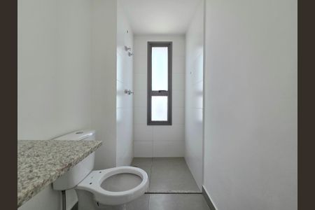 Apartamento à venda com 141m², 3 quartos e 2 vagasBanheiro da Suíte 1