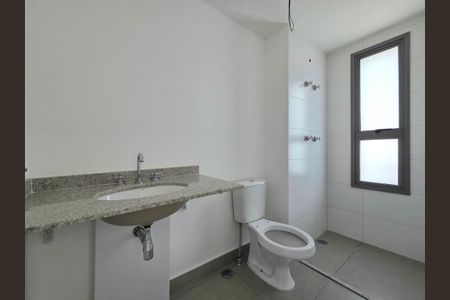 Apartamento à venda com 141m², 3 quartos e 2 vagasBanheiro da Suíte 1