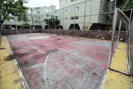 Apartamento para alugar com 83m², 2 quartos e 1 vagaÁrea comum - Quadra Esportiva