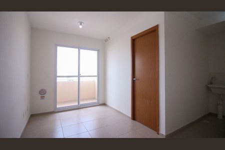 Apartamento para alugar com 2 quartos, 40m² em Vila Antonieta, São Paulo