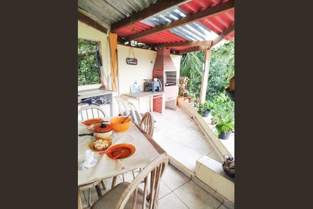 Casa à venda com 1008m², 2 quartos e 3 vagas Casa à venda com 1008m², 2 quartos e 3 vagasVaranda gourmet
