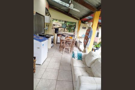 Casa à venda com 1008m², 2 quartos e 3 vagas Casa à venda com 1008m², 2 quartos e 3 vagasÁrea de Serviço
