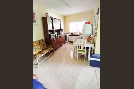 Casa à venda com 1008m², 2 quartos e 3 vagas Casa à venda com 1008m², 2 quartos e 3 vagasÁrea de Serviço