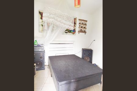 Casa à venda com 1008m², 2 quartos e 3 vagas Casa à venda com 1008m², 2 quartos e 3 vagasQuarto