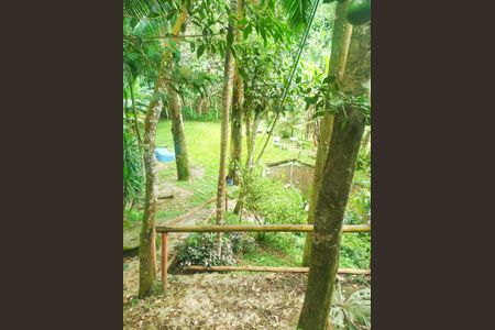 Casa à venda com 1008m², 2 quartos e 3 vagas Casa à venda com 1008m², 2 quartos e 3 vagasQuintal