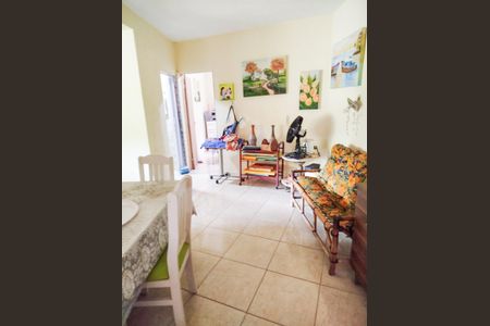 Casa à venda com 1008m², 2 quartos e 3 vagas Casa à venda com 1008m², 2 quartos e 3 vagasÁrea de Serviço