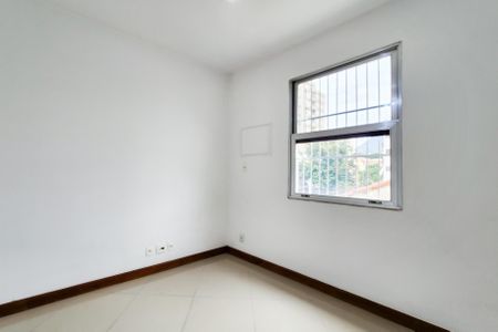 Apartamento para alugar com 98m², 3 quartos e 1 vagaQuarto 2