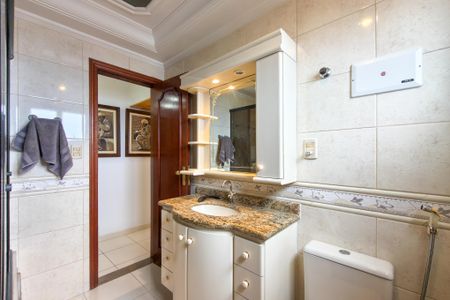 Apartamento para alugar com 115m², 2 quartos e 2 vagasBanheiro da Suíte