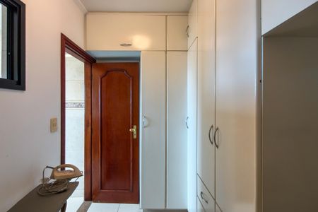 Apartamento para alugar com 115m², 2 quartos e 2 vagasQuarto de serviço 