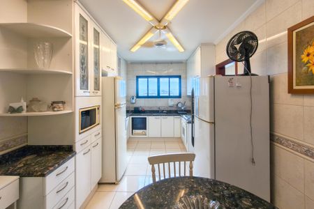 Apartamento para alugar com 115m², 2 quartos e 2 vagasCozinha 