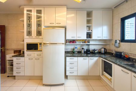 Apartamento para alugar com 115m², 2 quartos e 2 vagasCozinha 