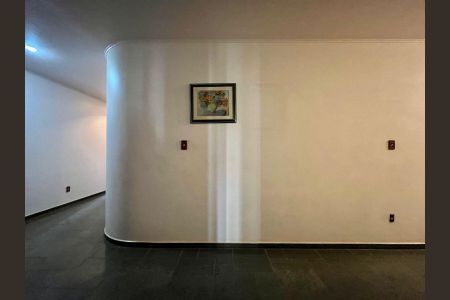 Apartamento à venda com 601m², 4 quartos e 4 vagasCorredor 