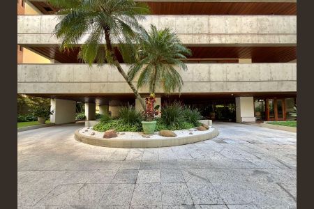 Apartamento à venda com 601m², 4 quartos e 4 vagasFachada da portaria