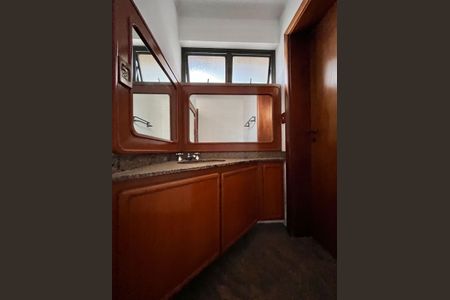 Apartamento à venda com 601m², 4 quartos e 4 vagasBanheiro da Suíte 4