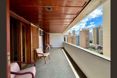 Apartamento à venda com 601m², 4 quartos e 4 vagasSacada das Suítes 