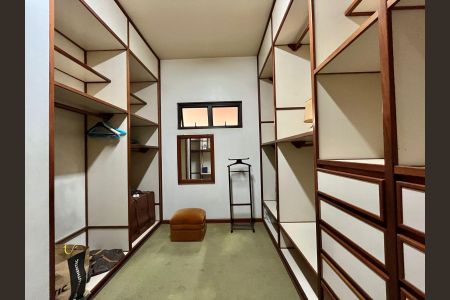 Apartamento à venda com 601m², 4 quartos e 4 vagasSuítes 4  