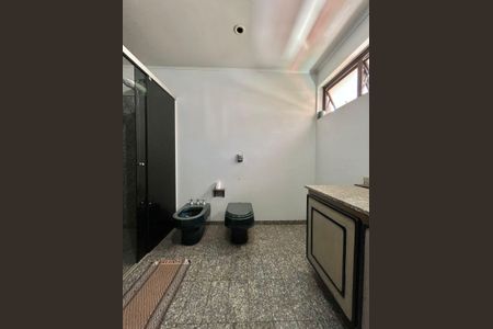 Apartamento à venda com 601m², 4 quartos e 4 vagasBanheiro da Suíte 1