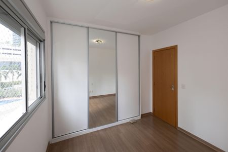 Apartamento para alugar com 104m², 3 quartos e 2 vagasQuarto 1