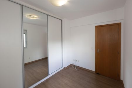 Apartamento para alugar com 104m², 3 quartos e 2 vagasQuarto 2