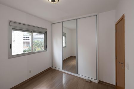 Apartamento para alugar com 104m², 3 quartos e 2 vagasQuarto 1