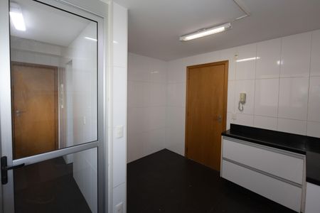 Apartamento para alugar com 104m², 3 quartos e 2 vagasCozinha