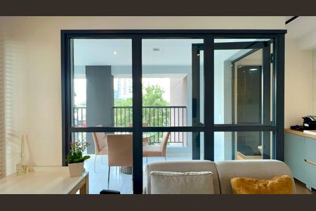 Varanda de kitnet/studio para alugar com 1 quarto, 42m² em Pinheiros, São Paulo