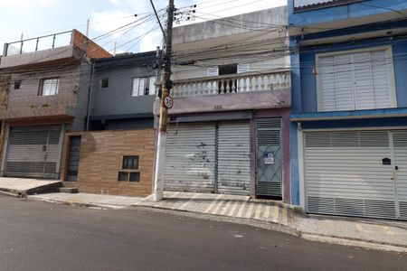 Casa para alugar com 65m², 1 quarto e 1 vaga Casa para alugar com 65m², 1 quarto e 1 vagaFachada