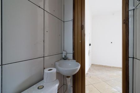 Banheiro de casa para alugar com 1 quarto, 65m² em Jardim Maringa, São Paulo