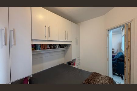 Quarto de apartamento à venda com 2 quartos, 50m² em Parque das Nações, Santo André