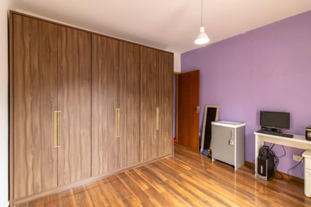 Suíte 1 de casa para alugar com 3 quartos, 300m² em Parque Flamengo, Guarulhos