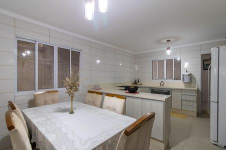 Casa para alugar com 300m², 3 quartos e 2 vagasCopa / Cozinha