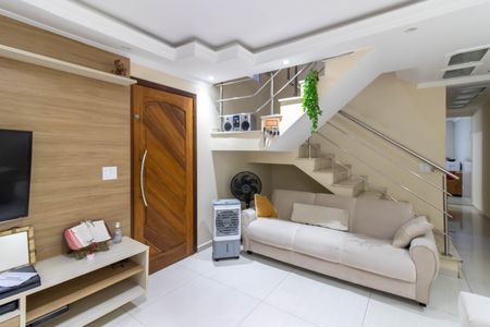 Sala de casa para alugar com 3 quartos, 300m² em Parque Flamengo, Guarulhos