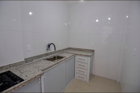 Apartamento à venda com 60m², 2 quartos e sem vagaCozinha