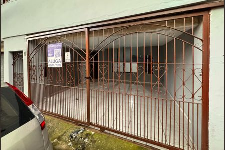 Casa para alugar com 250m², 3 quartos e 2 vagasFachada 