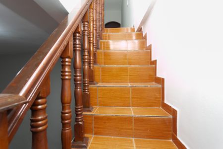 Casa para alugar com 250m², 3 quartos e 2 vagasEscada 