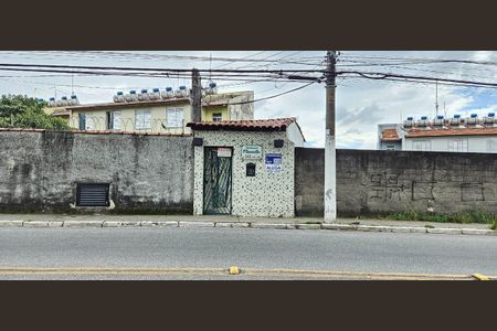 Apartamento para alugar com 55m², 2 quartos e 1 vagaFachada do condomínio - Placa instalada na fachada do condomínio - Código da placa: YIXW-1472