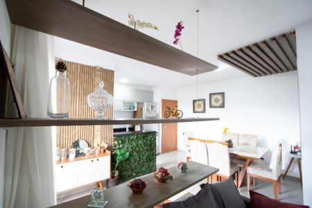 Apartamento para alugar com 62m², 2 quartos e 1 vagaSala 