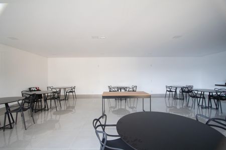 Apartamento para alugar com 62m², 2 quartos e 1 vagaÁrea comum