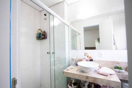 Apartamento para alugar com 62m², 2 quartos e 1 vaga Apartamento para alugar com 62m², 2 quartos e 1 vagaBanheiro Suíte