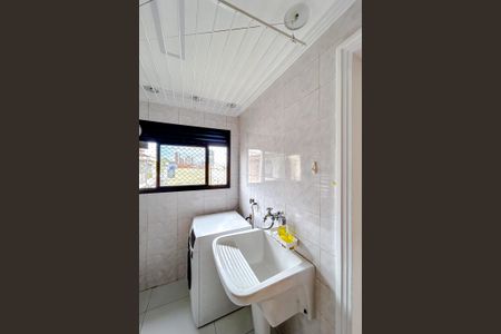 Apartamento à venda com 120m², 3 quartos e 2 vagasÁrea de Serviço