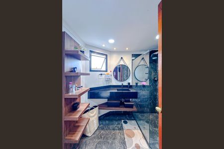 Apartamento à venda com 120m², 3 quartos e 2 vagasBanheiro da Suíte