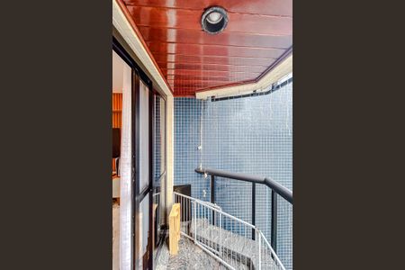 Apartamento à venda com 120m², 3 quartos e 2 vagasVaranda