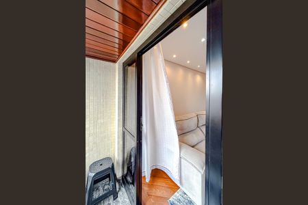 Apartamento à venda com 120m², 3 quartos e 2 vagasVaranda