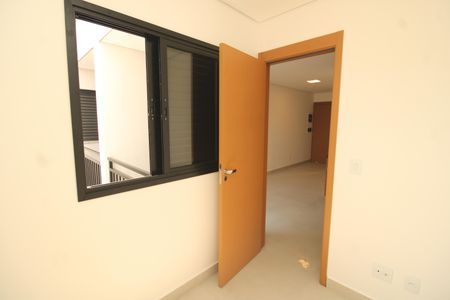 Quarto 2 de apartamento para alugar com 2 quartos, 39m² em Ipiranga, São Paulo