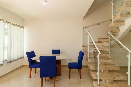 Sala de casa à venda com 3 quartos, 99m² em Jardim Tremembe, São Paulo