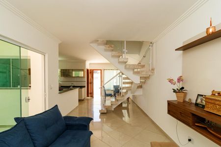 Sala de casa à venda com 3 quartos, 99m² em Jardim Tremembe, São Paulo