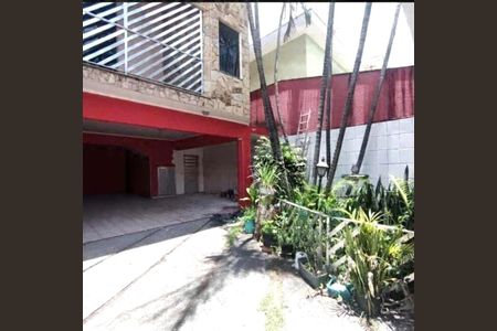 Casa à venda com 250m², 6 quartos e 6 vagasÁrea de serviço