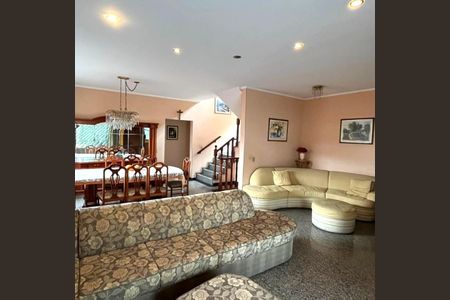 Sala de casa à venda com 6 quartos, 250m² em Bela Vista, Osasco